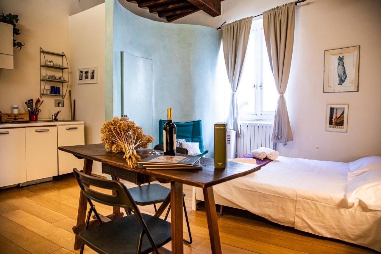 Studio In Tornabuoni Within A Renaissance Building Apartment ฟลอเรนซ์ ภายนอก รูปภาพ