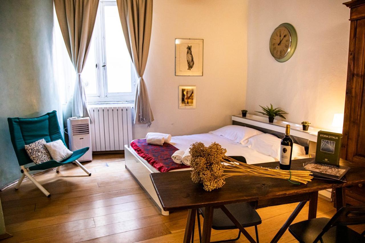 Studio In Tornabuoni Within A Renaissance Building Apartment ฟลอเรนซ์ ภายนอก รูปภาพ